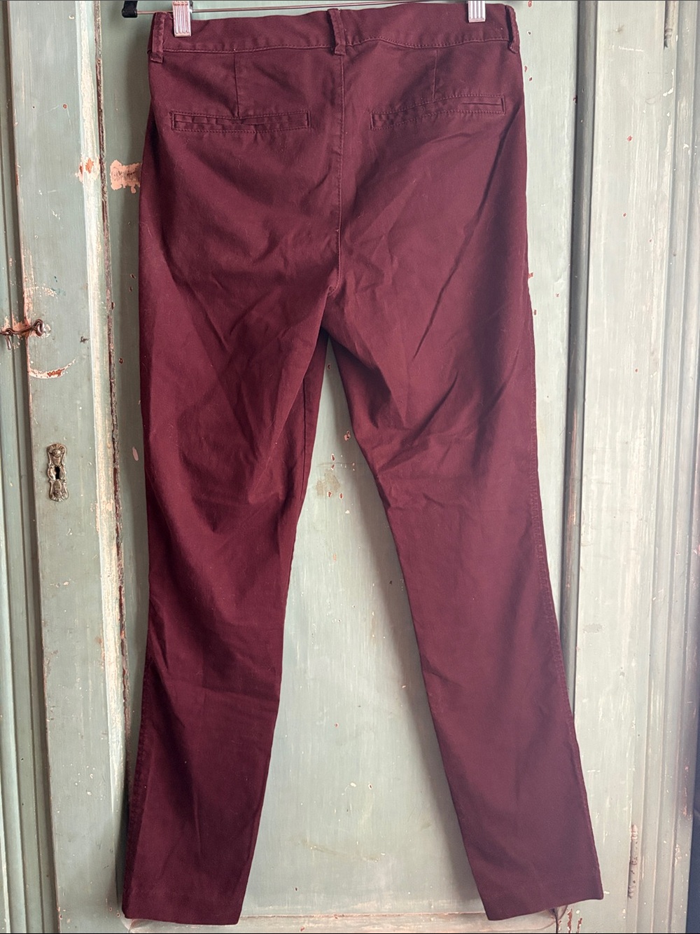 Old Navy Women's Ankle-Length Pants in Deep Burgundy - Picture 3 of 3